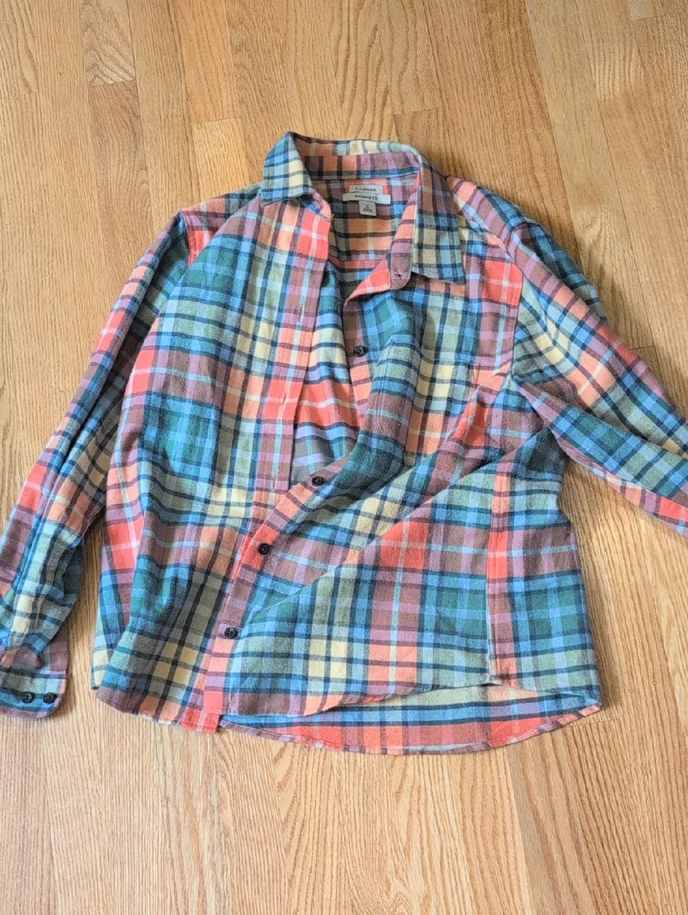 LL Bean Relaxed Fit Flannel Size M Women's - Picture 1 of 5